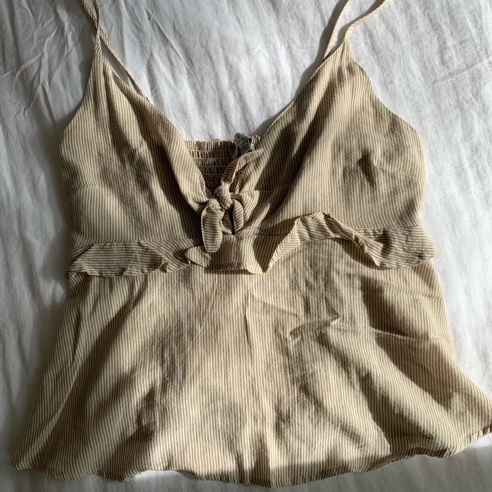 tie front tank